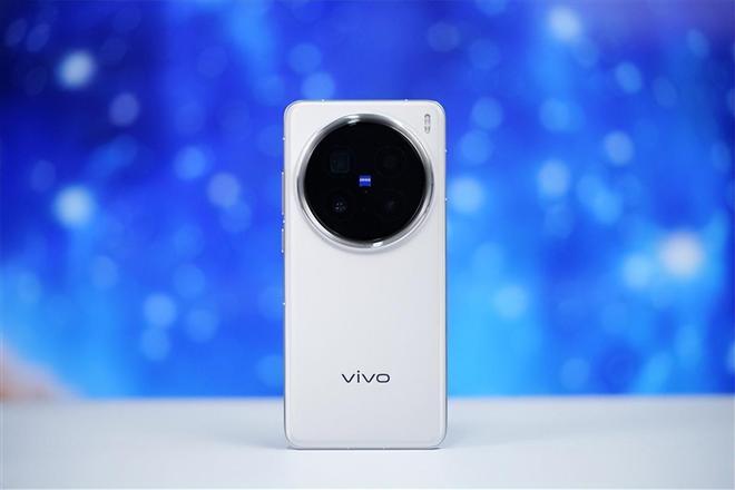 五OPPO占三荣耀与红魔各占一米乐体育M6直播平台vivo占(图3)